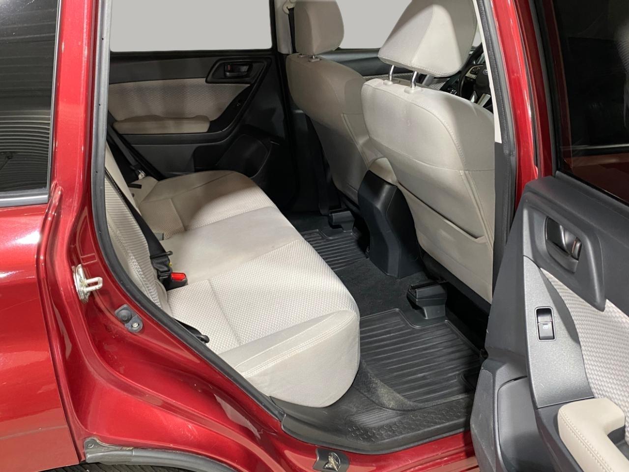 Subaru Forester 2.5i Premium PZEV CVT 2017