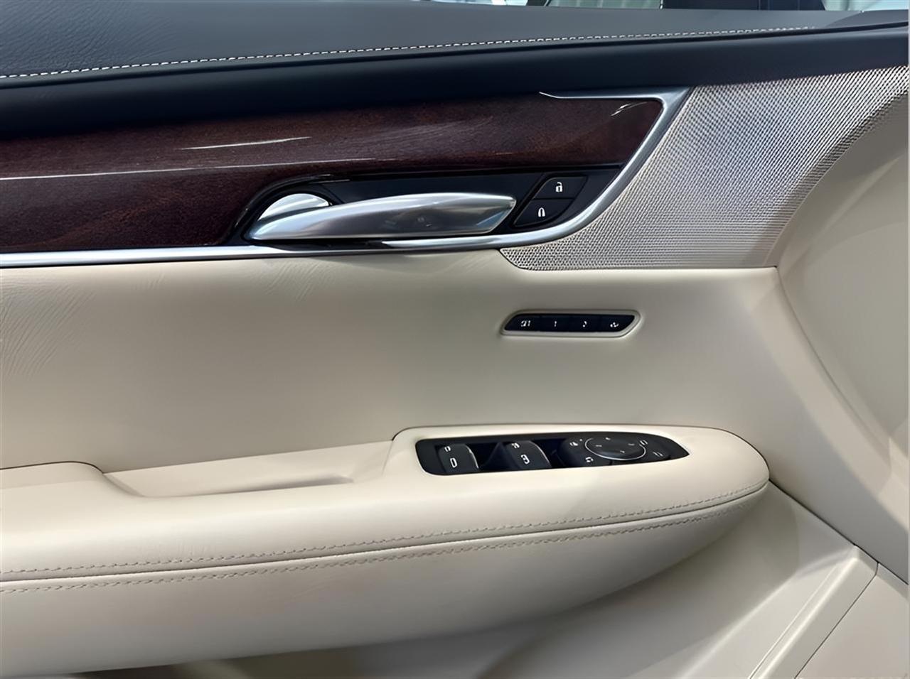 Cadillac XT5 Premium Luxury AWD 2018