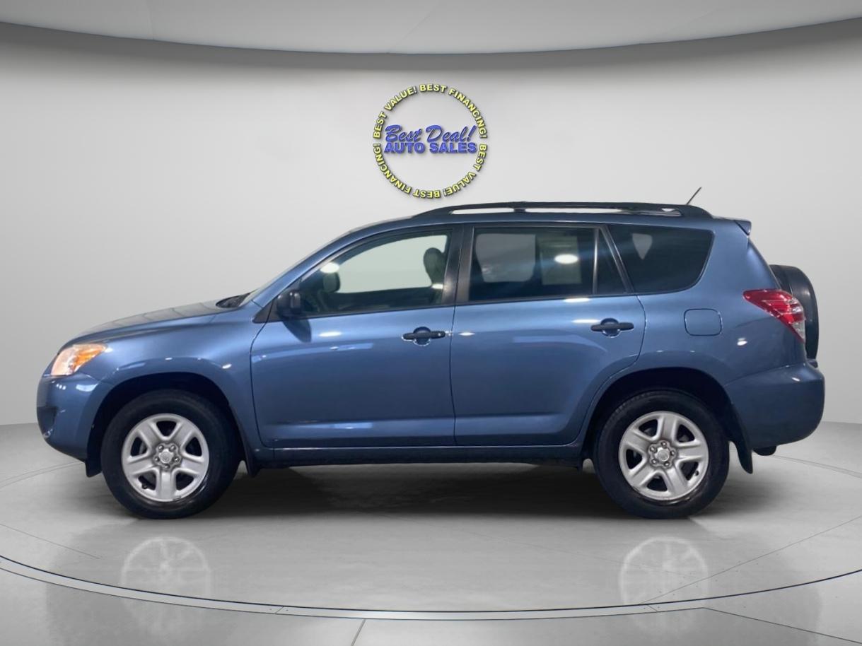 Toyota RAV4 Base I4 4WD 2012