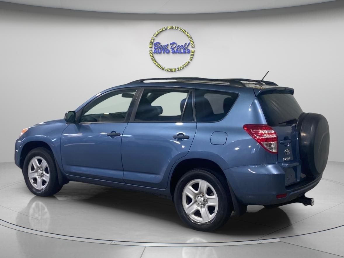Toyota RAV4 Base I4 4WD 2012