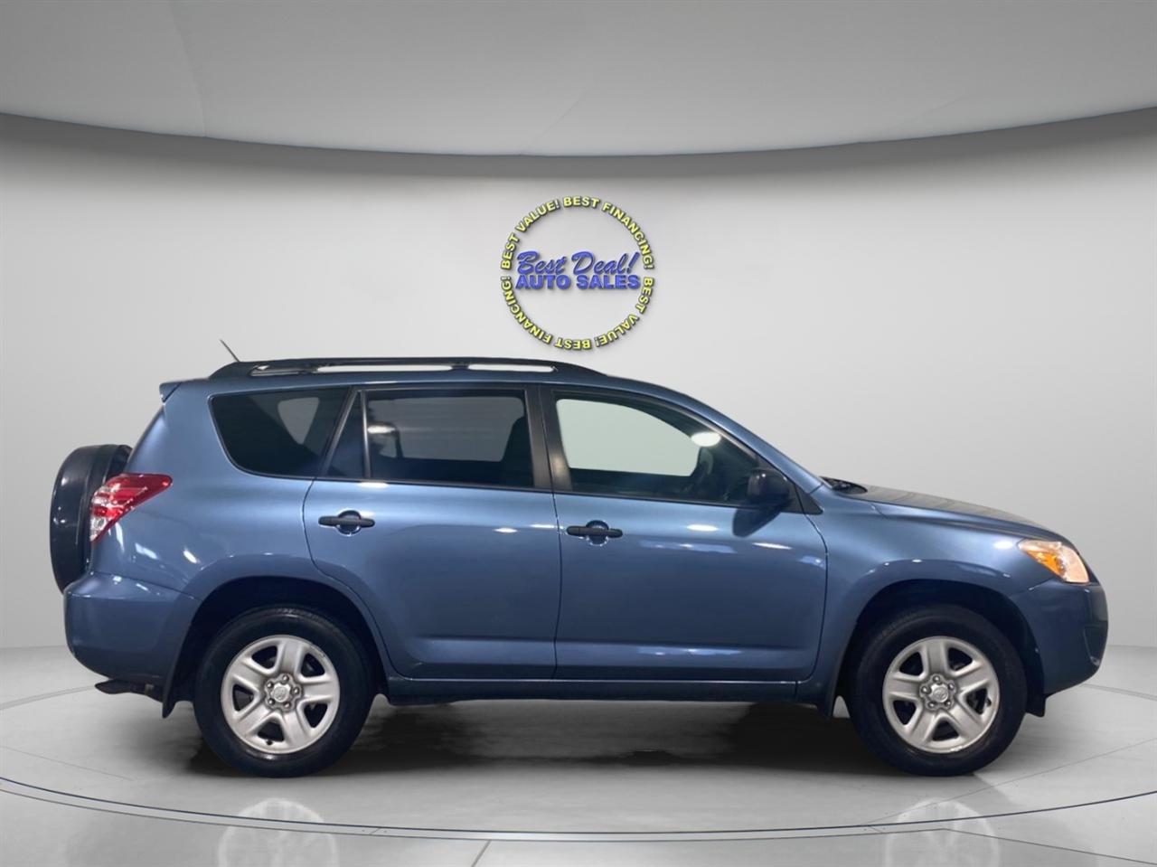 Toyota RAV4 Base I4 4WD 2012