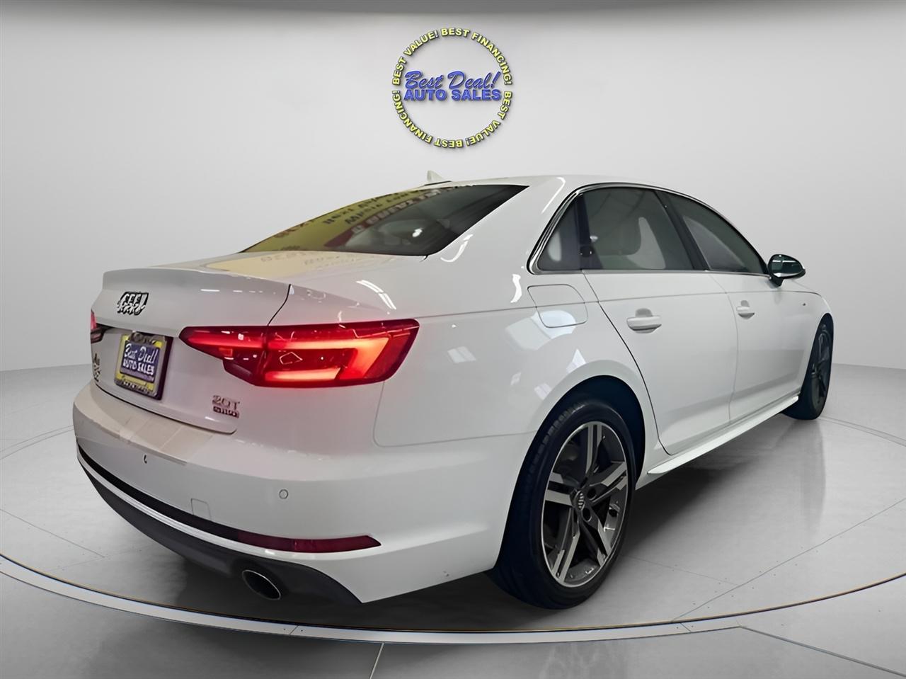 Audi A4 2.0T Premium Plus quattro Sedan 2017