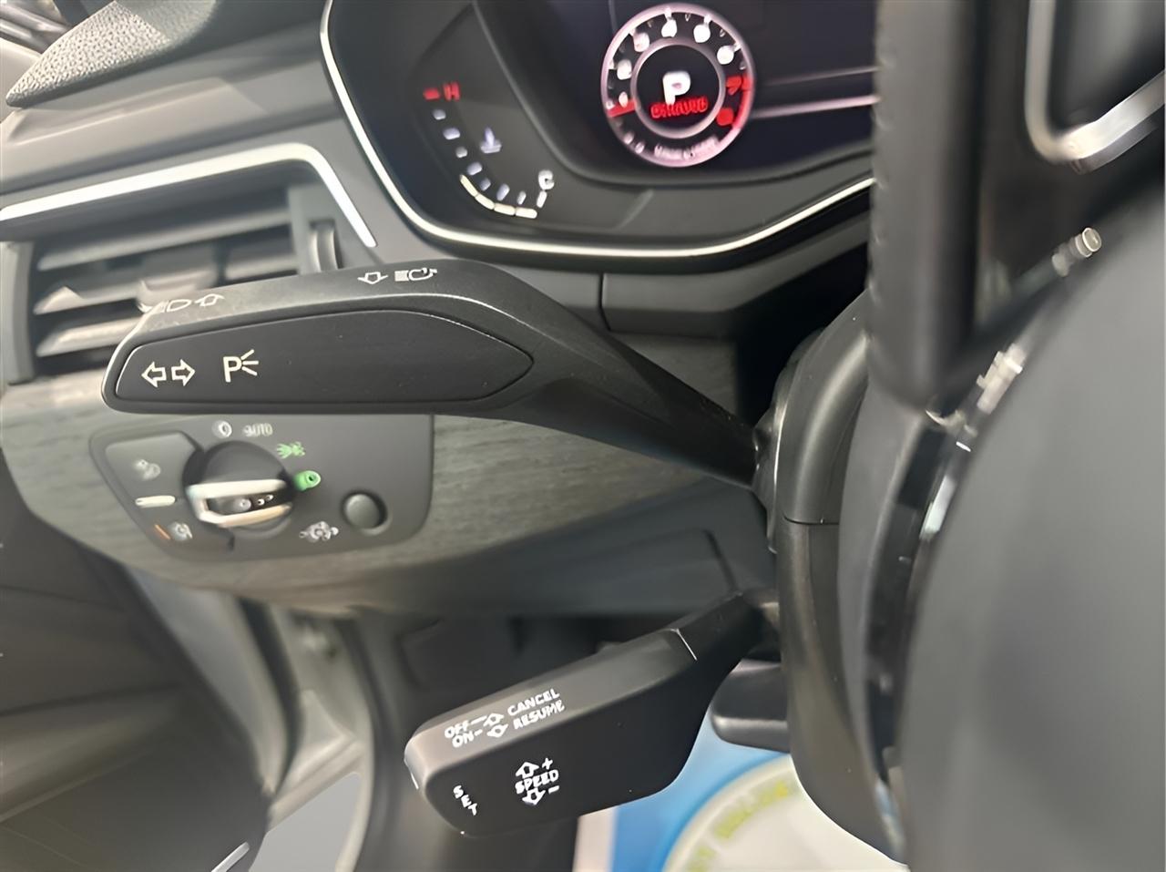 Audi A4 2.0T Premium Plus quattro Sedan 2017