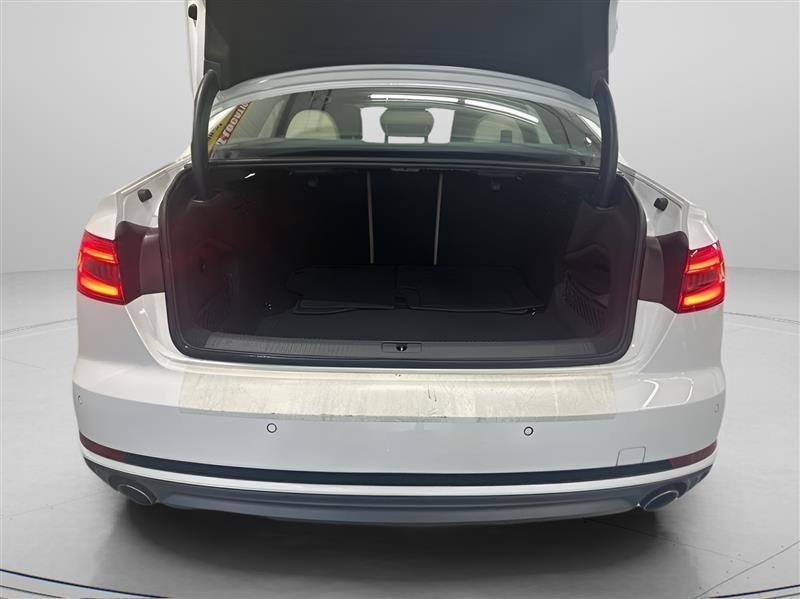 Audi A4 2.0T Premium Plus quattro Sedan 2017