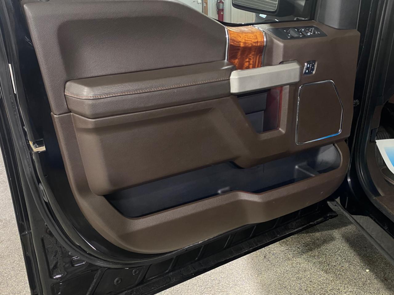 Ford F-150 Lariat SuperCrew 6.5-ft. Bed 4WD 2017