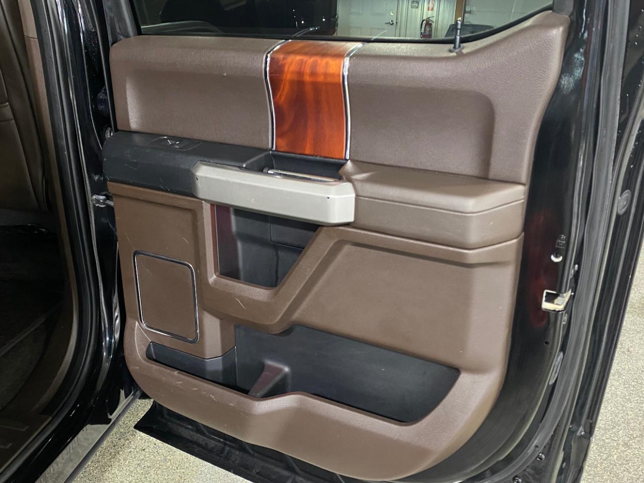 Ford F-150 Lariat SuperCrew 6.5-ft. Bed 4WD 2017