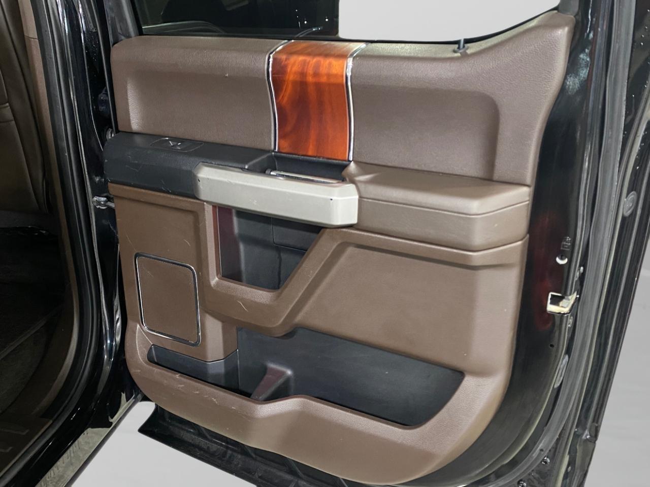 Ford F-150 Lariat SuperCrew 6.5-ft. Bed 4WD 2017