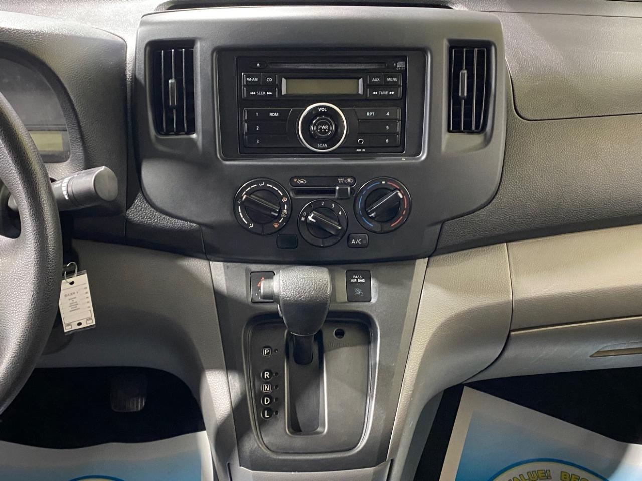 Nissan NV200 S 2014