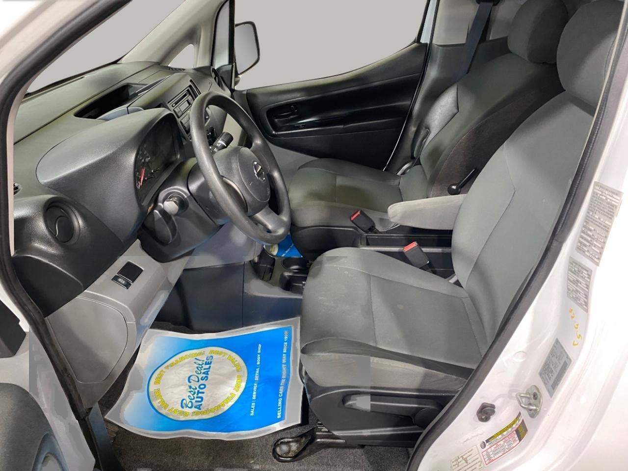 Nissan NV200 S 2014