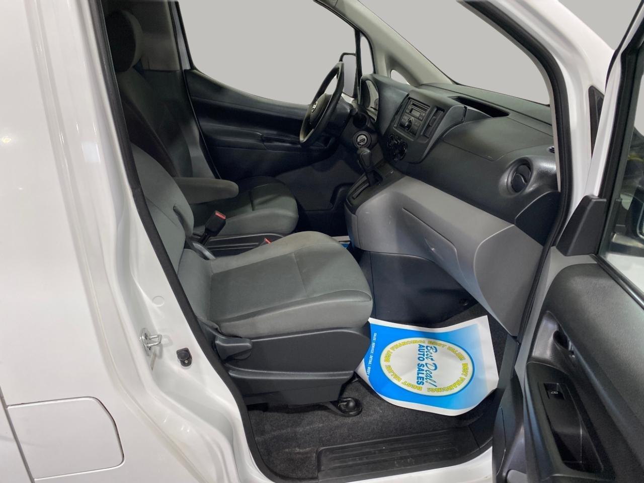 Nissan NV200 S 2014