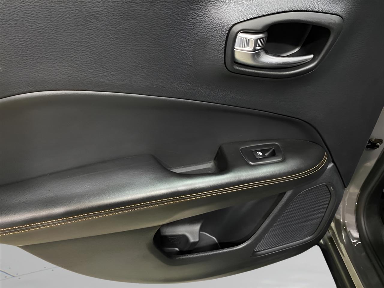 2021 Jeep Compass Limited - Photo 15