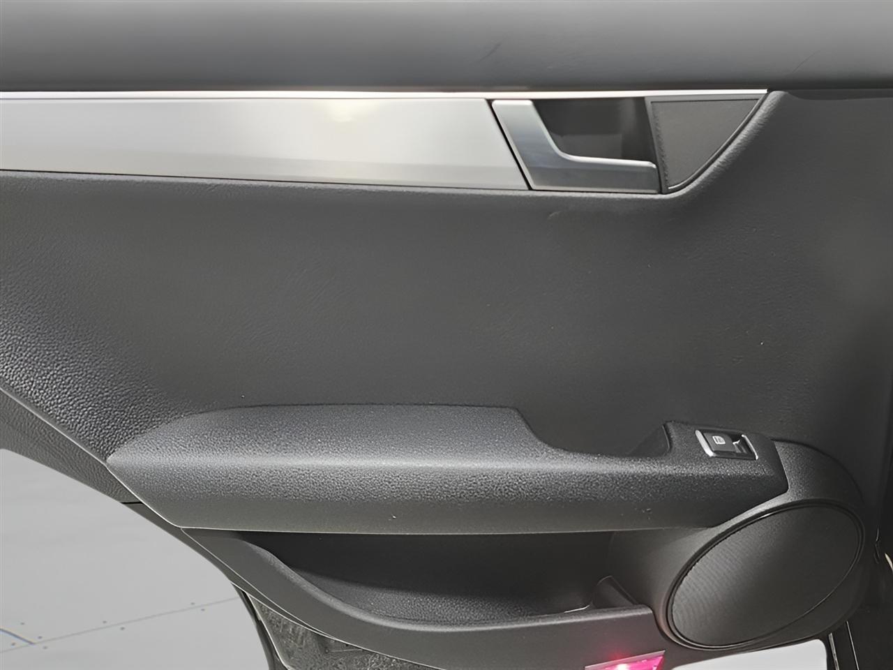 Mercedes-Benz C-Class  2014