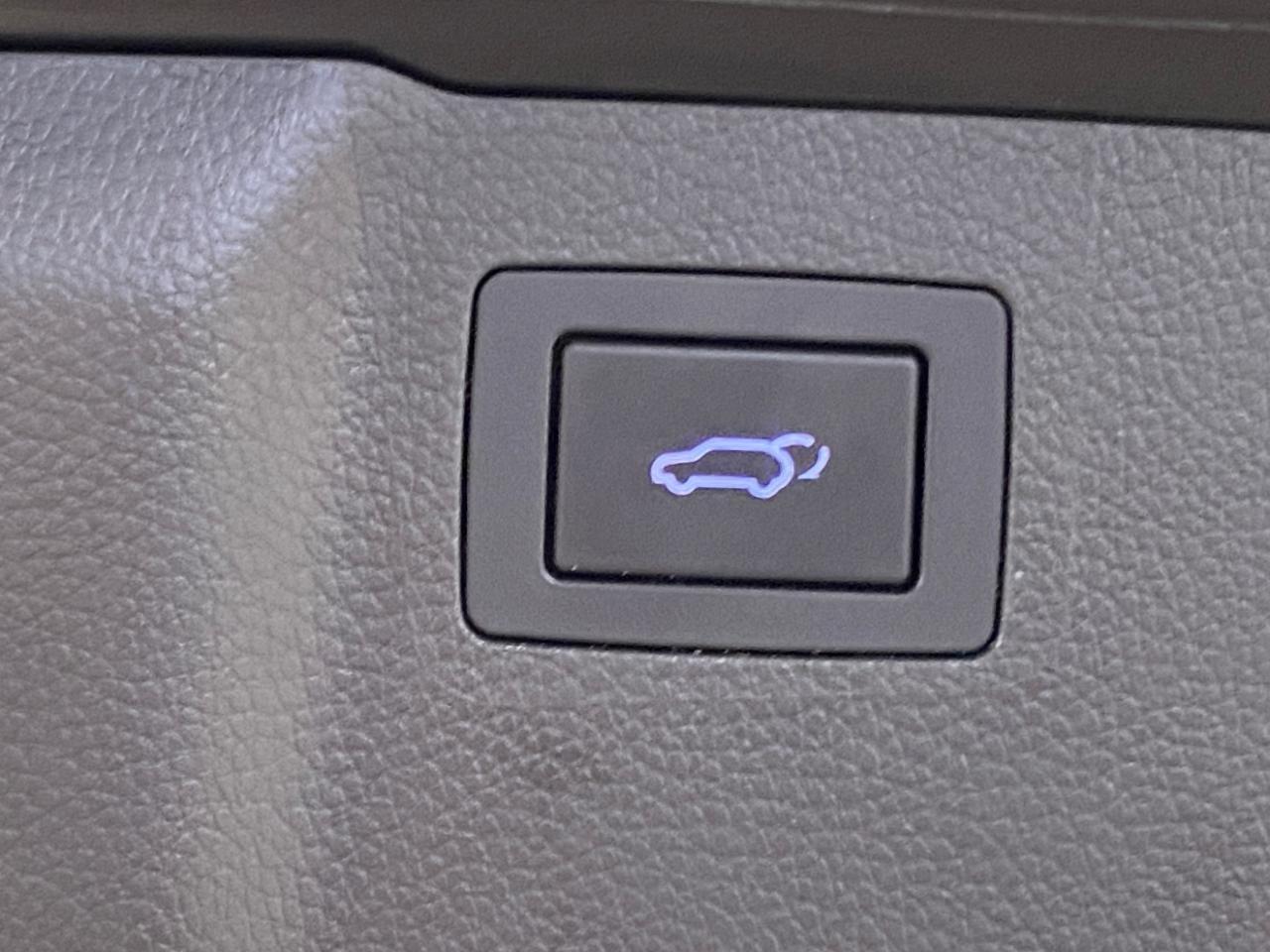 Hyundai Santa Fe SE Ultimate AWD 2018