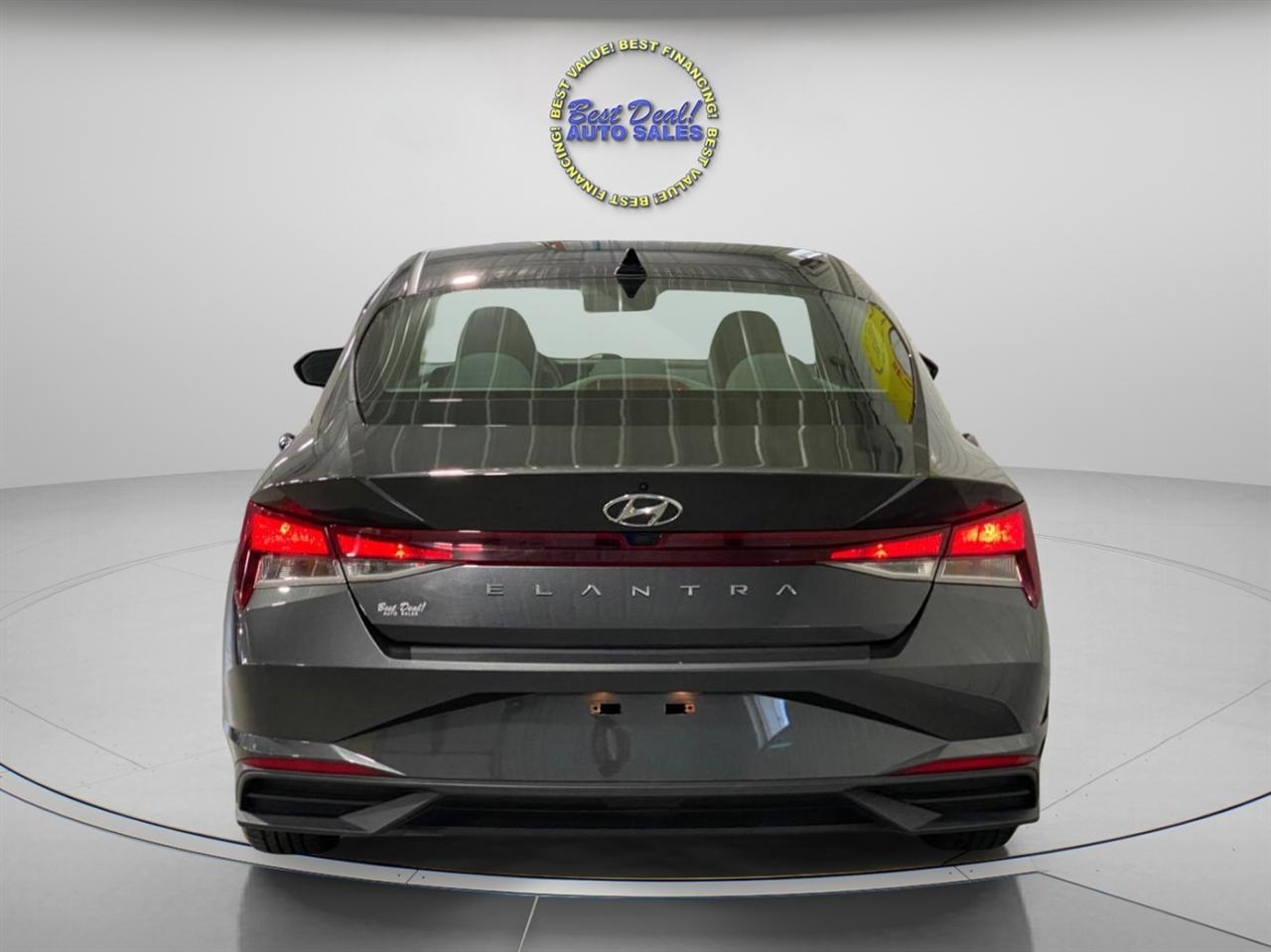 Hyundai Elantra SEL 2022