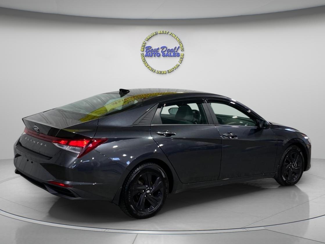 Hyundai Elantra SEL 2022