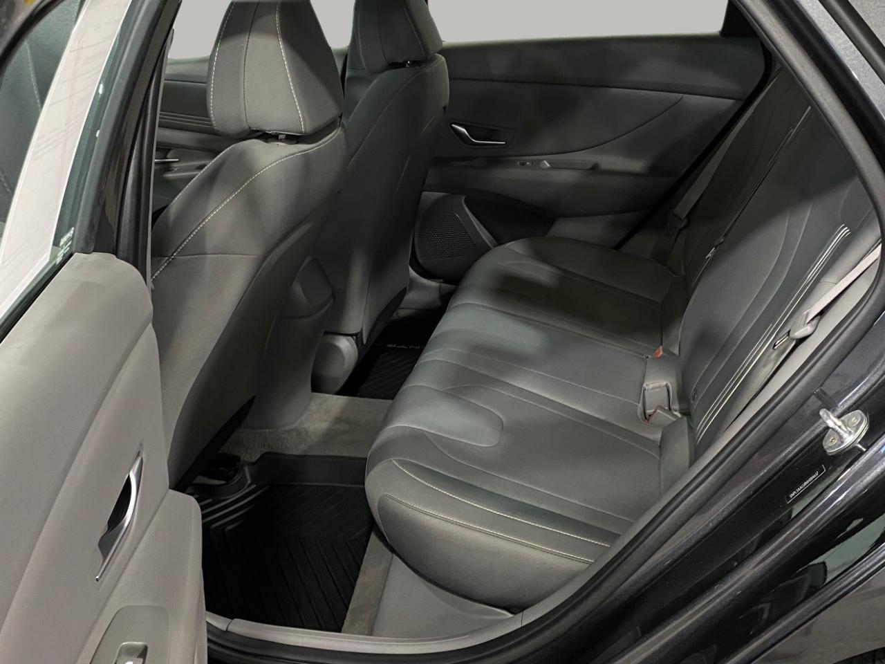 Hyundai Elantra SEL 2022