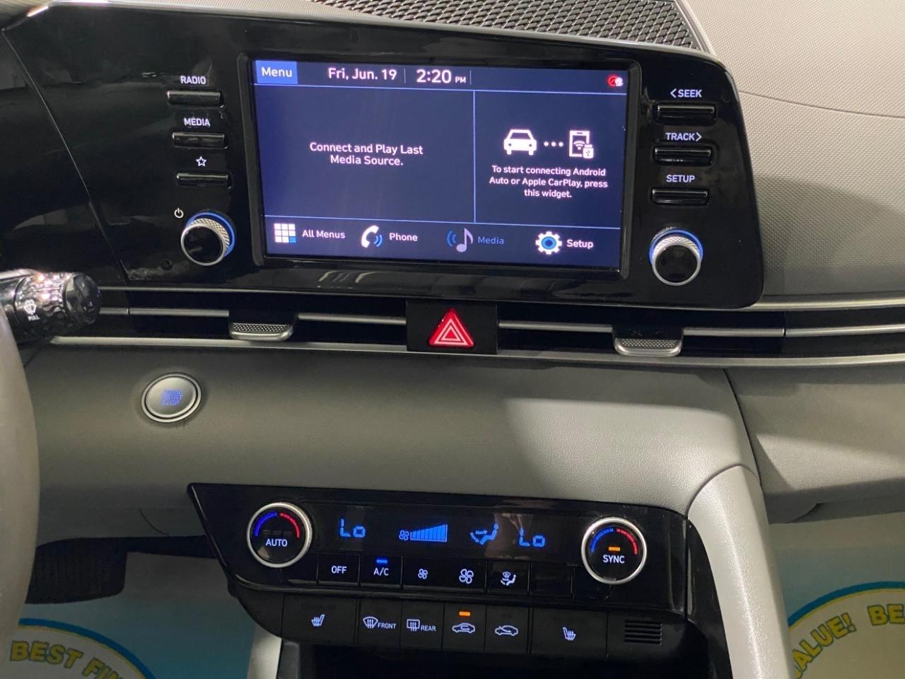 Hyundai Elantra SEL 2022