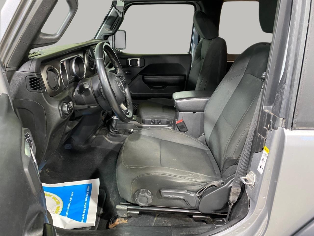 Jeep Wrangler Sport 4WD 2018