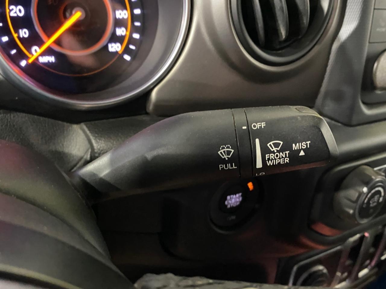 Jeep Wrangler Sport 4WD 2018