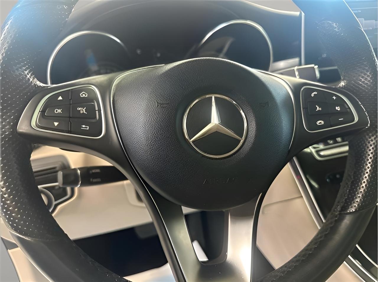 Mercedes-Benz GLC-Class GLC300 4MATIC 2017