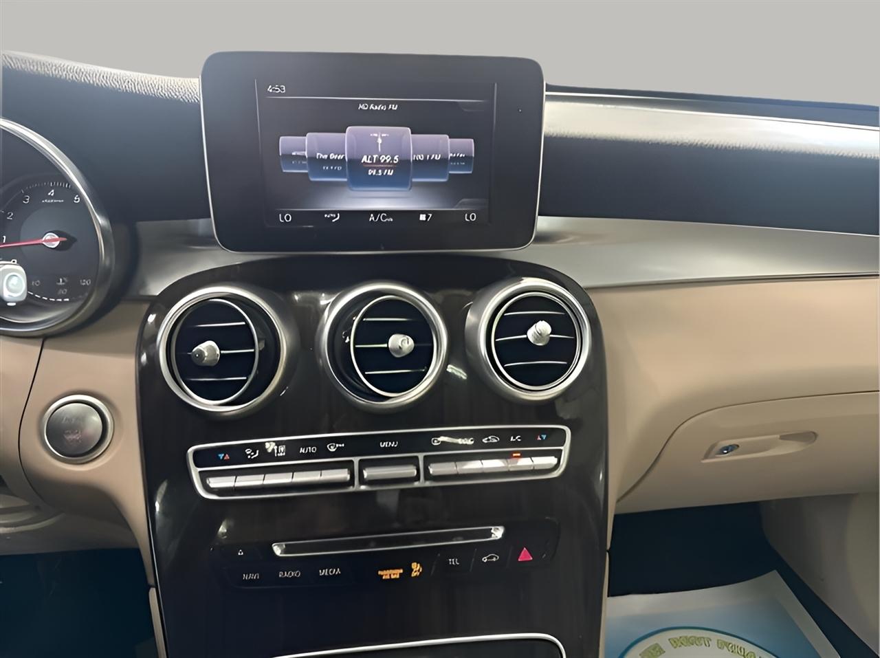 Mercedes-Benz GLC-Class GLC300 4MATIC 2017