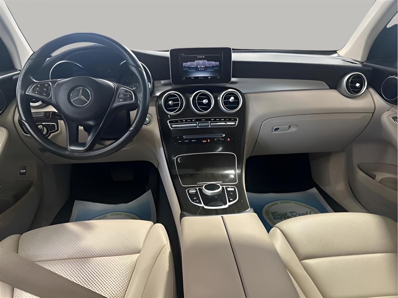 Mercedes-Benz GLC-Class GLC300 4MATIC 2017