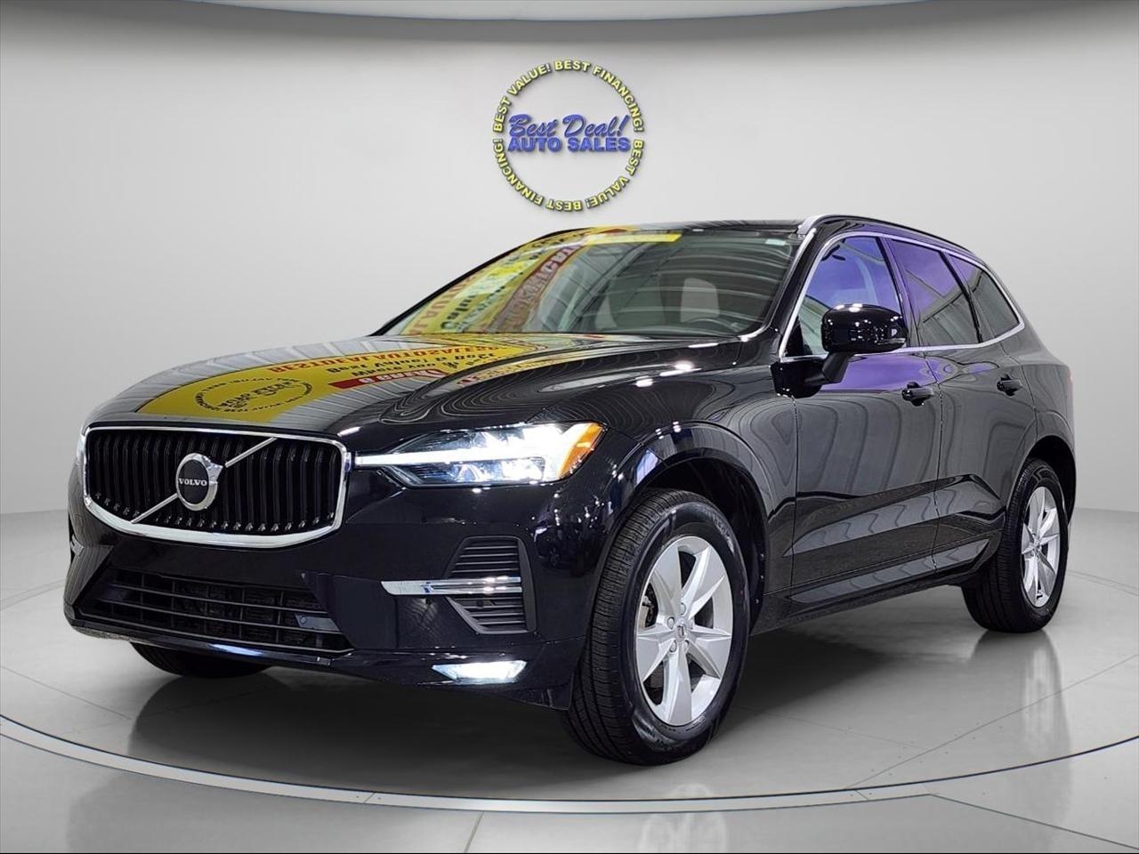 2022 Volvo XC60 AWD B5 Momentum Hybrid 4DR SUV
