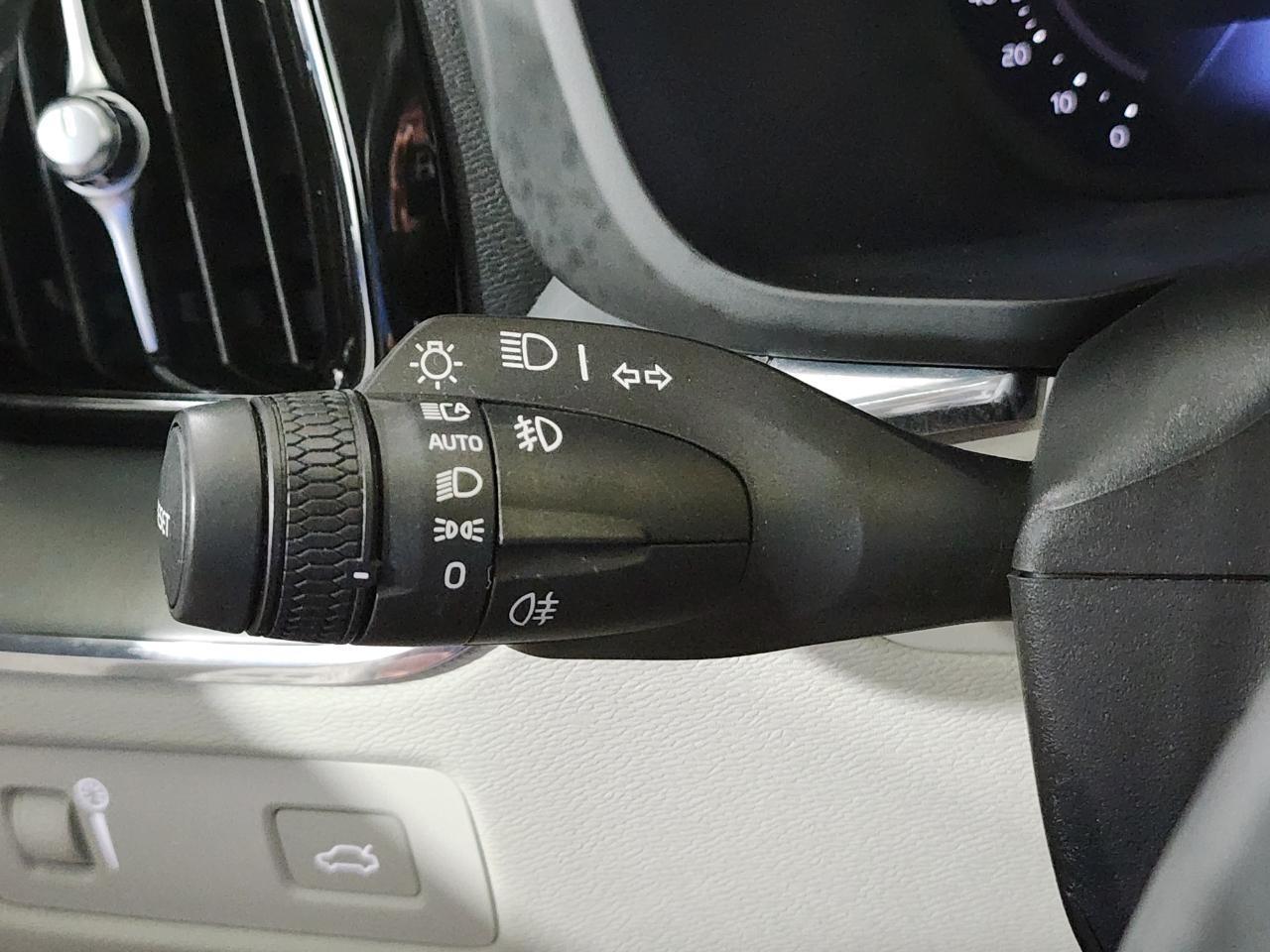 Volvo XC60  2022