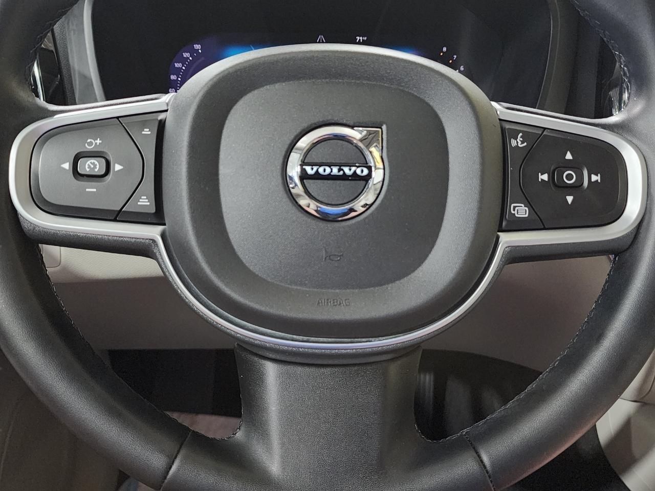 Volvo XC60  2022