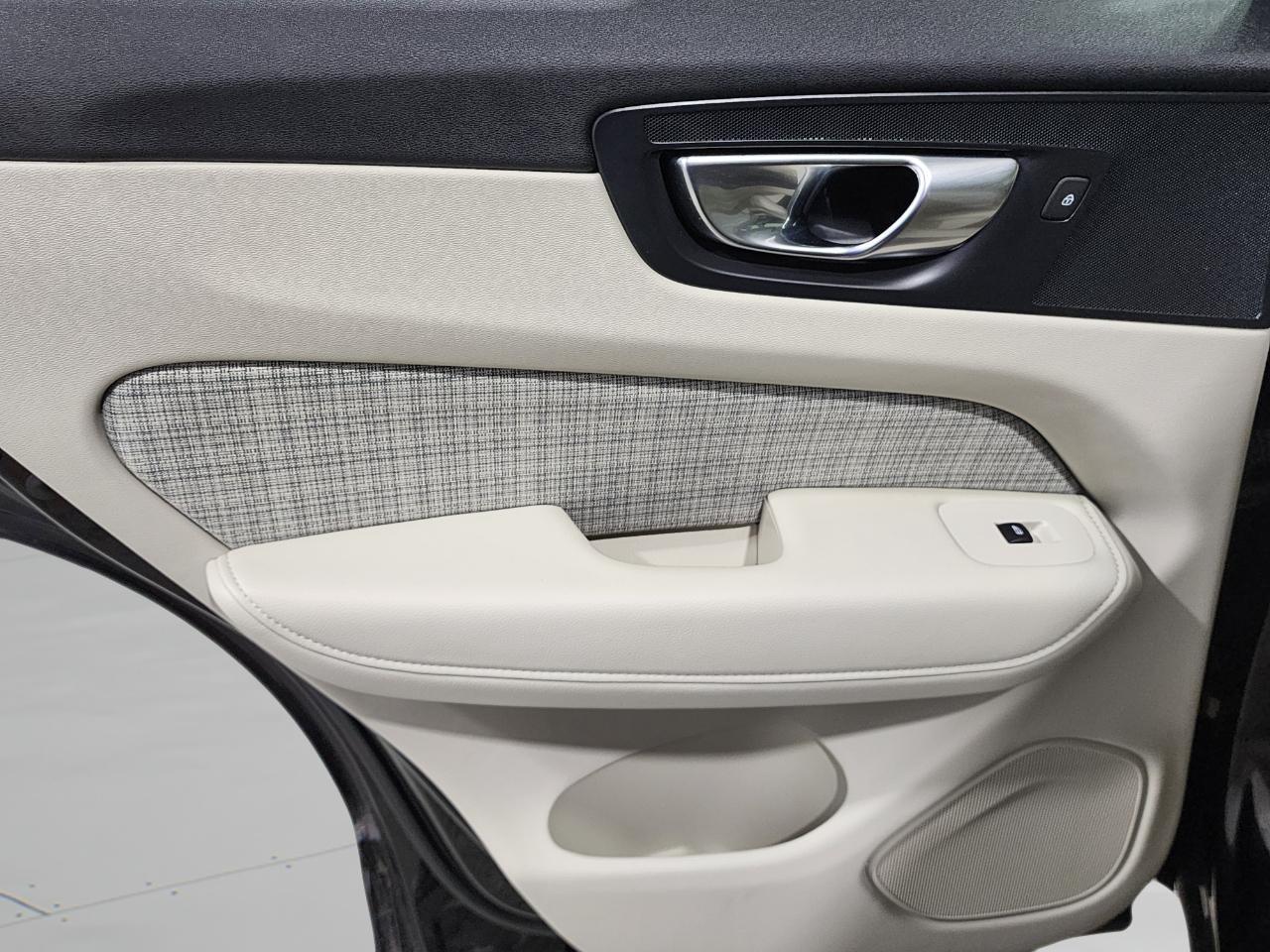 Volvo XC60  2022