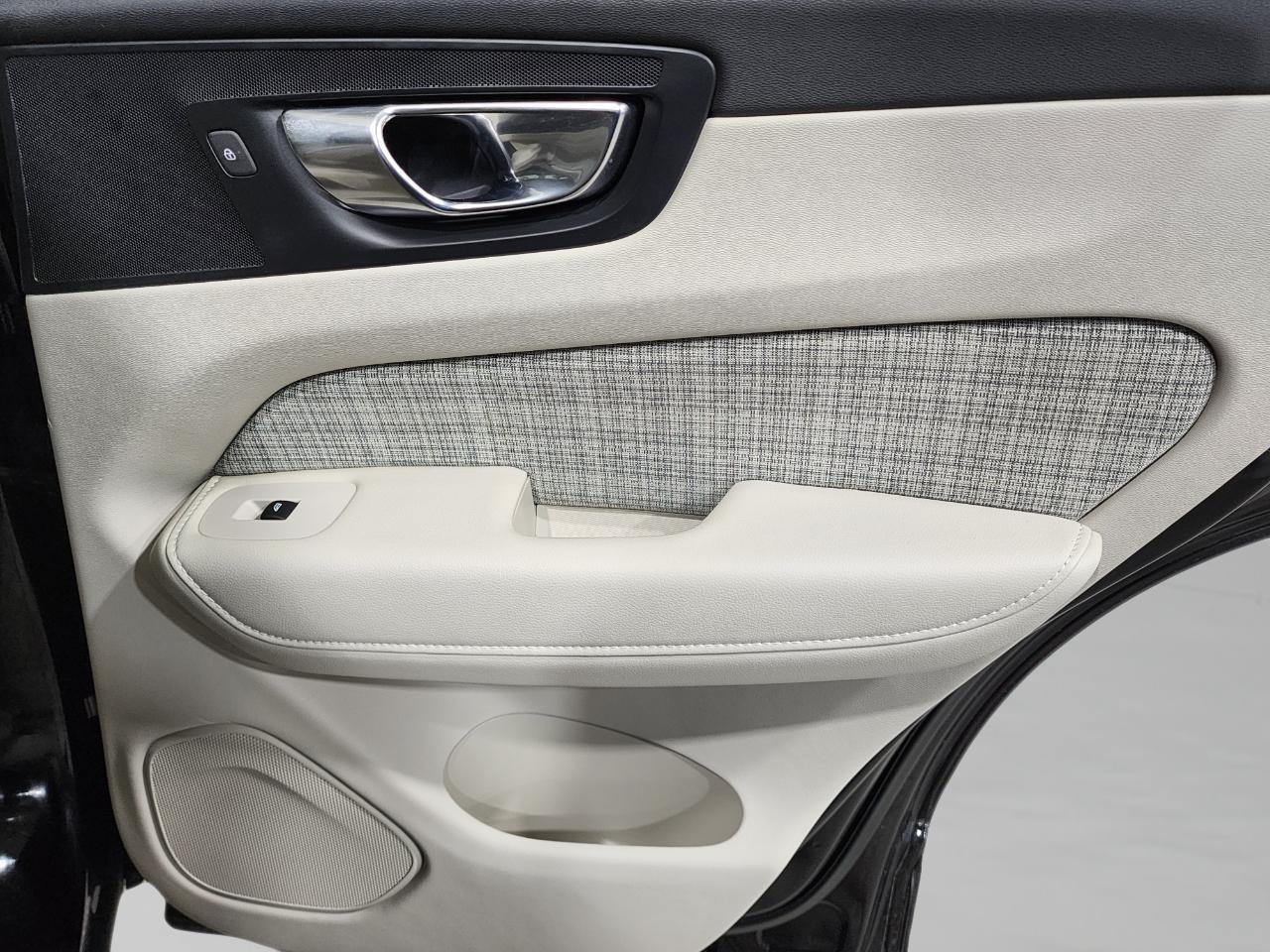 Volvo XC60  2022
