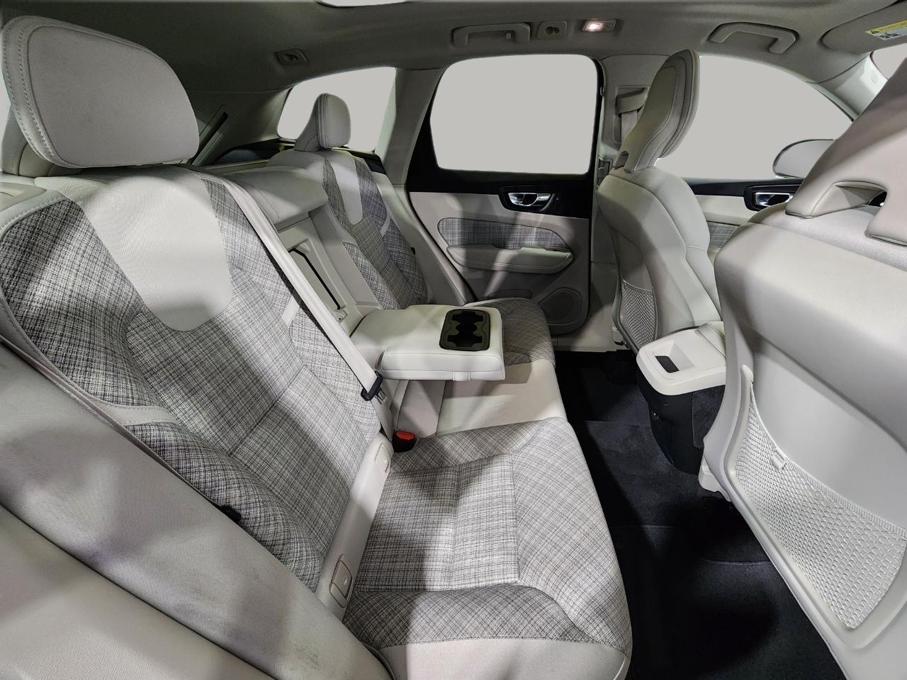 Volvo XC60  2022