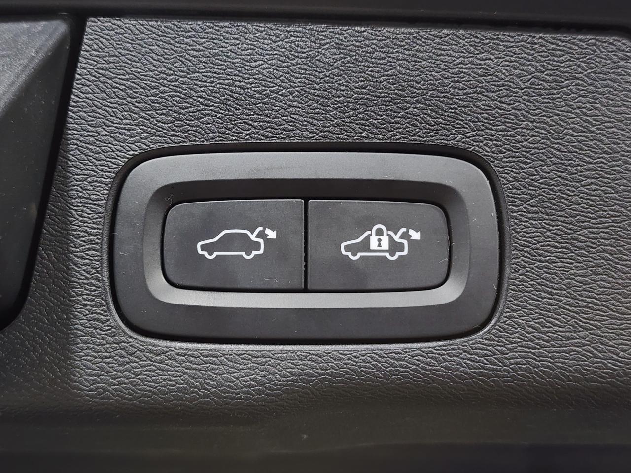 Volvo XC60  2022