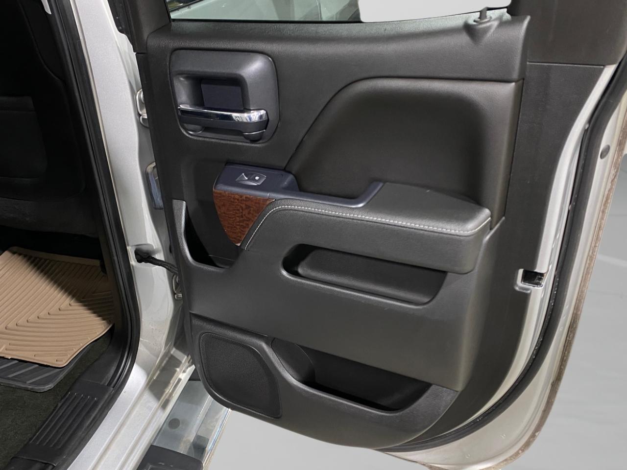 GMC Sierra 1500 SLE Double Cab 4WD 2015