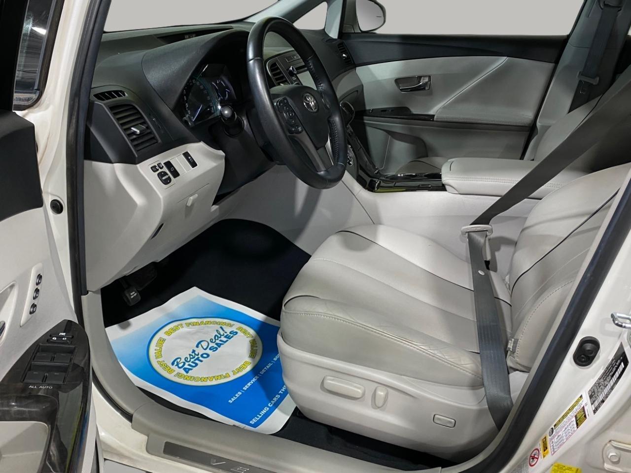 Toyota Venza XLE V6 AWD 2015