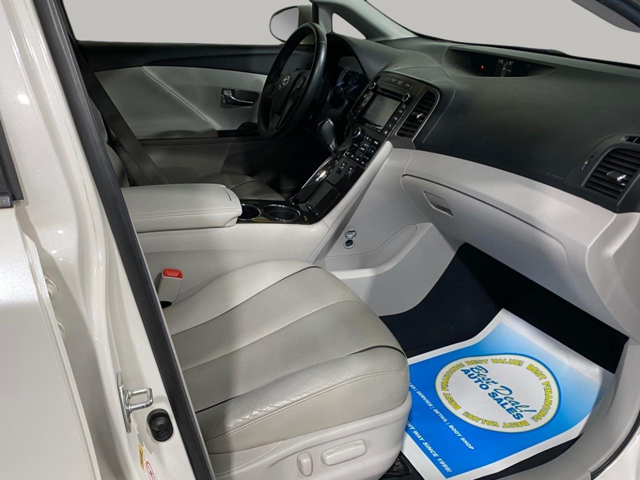 Toyota Venza XLE V6 AWD 2015