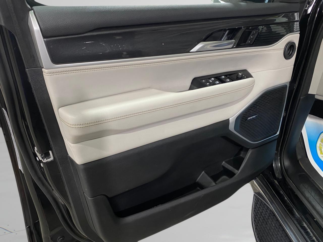 Jeep Wagoneer Series I 4WD 2022
