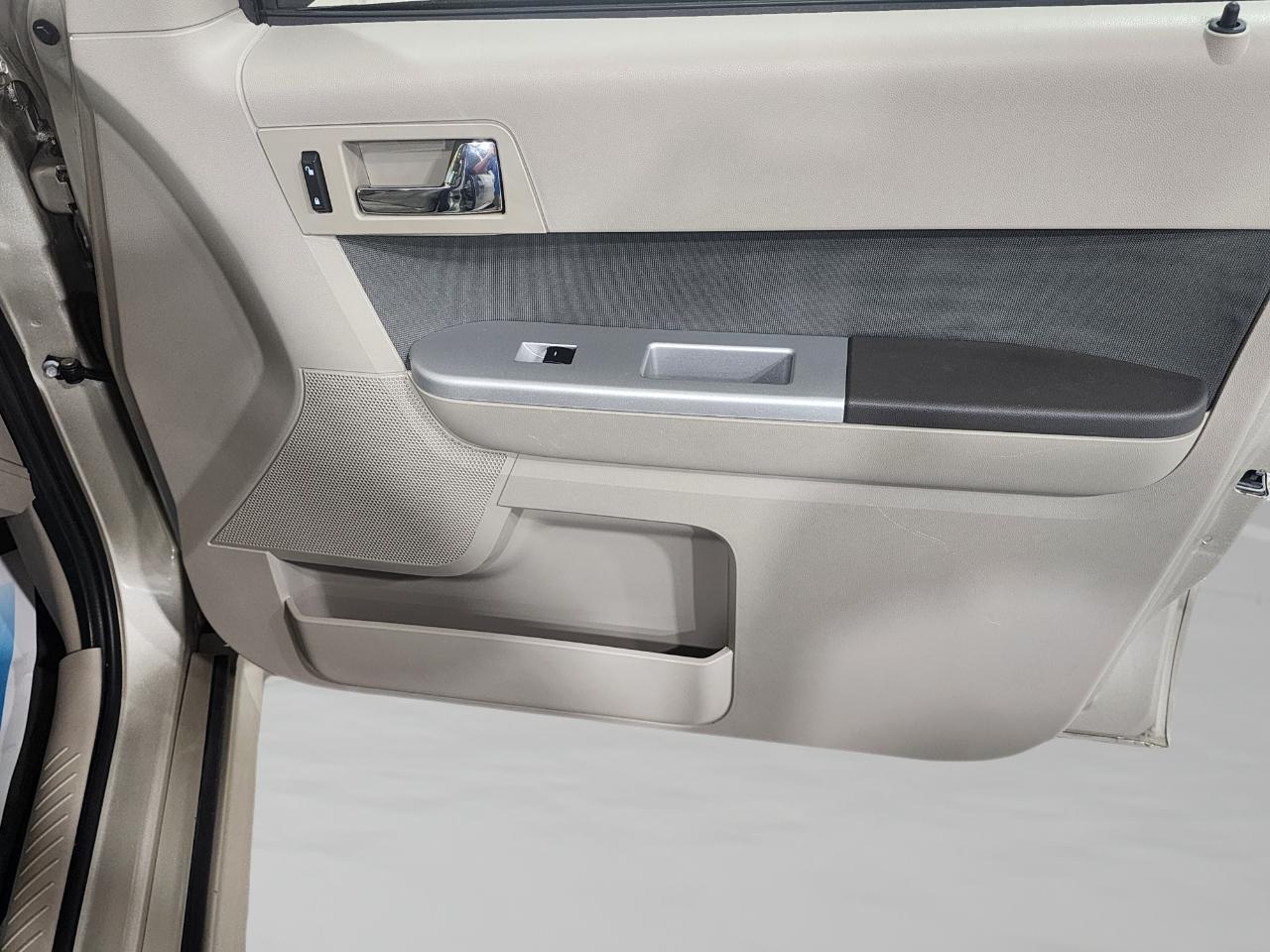 Mercury Mariner  2010