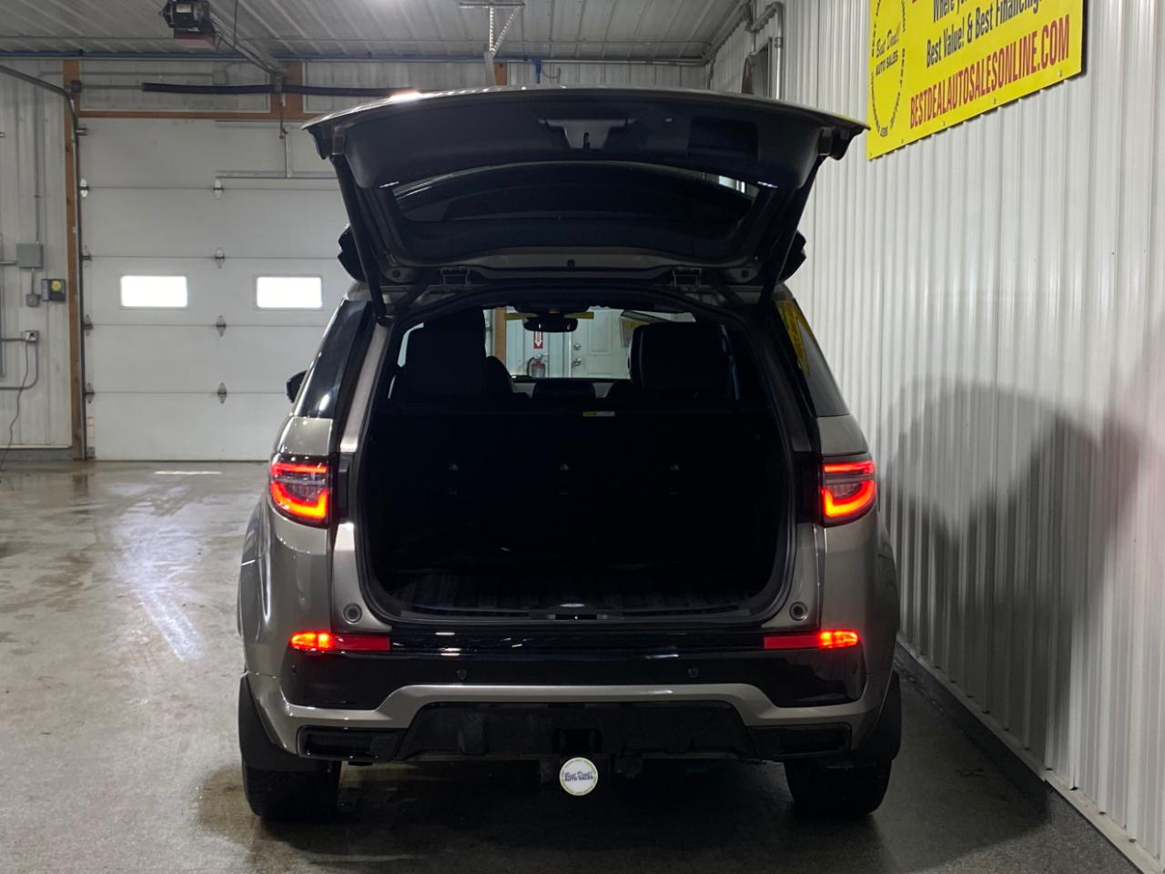 Land Rover Discovery Sport R-Dynamic SE 2023