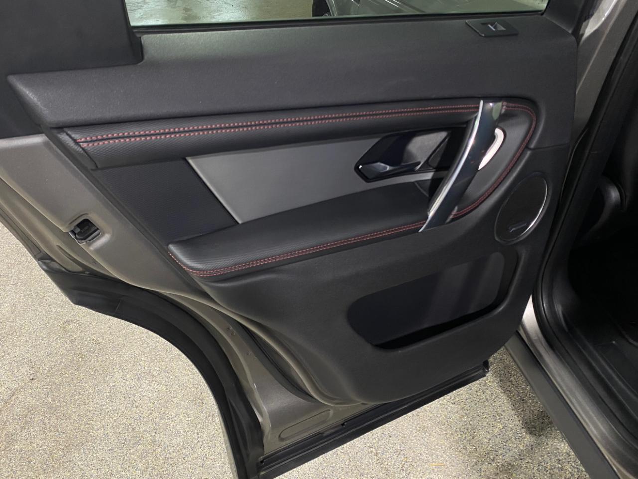 Land Rover Discovery Sport R-Dynamic SE 2023