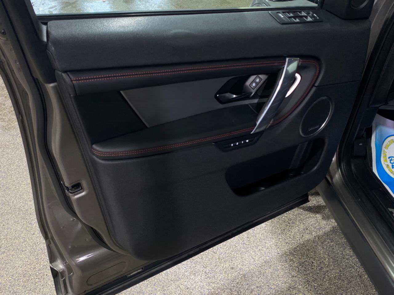 Land Rover Discovery Sport R-Dynamic SE 2023