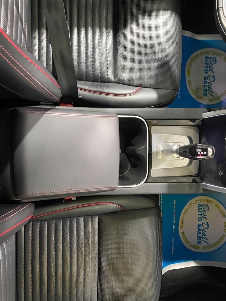Land Rover Discovery Sport R-Dynamic SE 2023