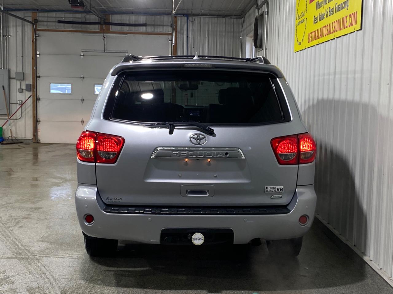 Toyota Sequoia Plantium 4WD FFV 2015