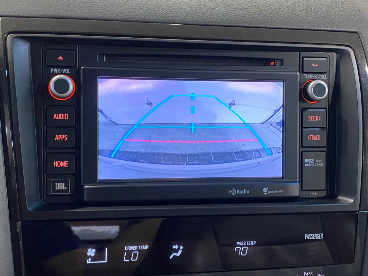Toyota Sequoia Plantium 4WD FFV 2015