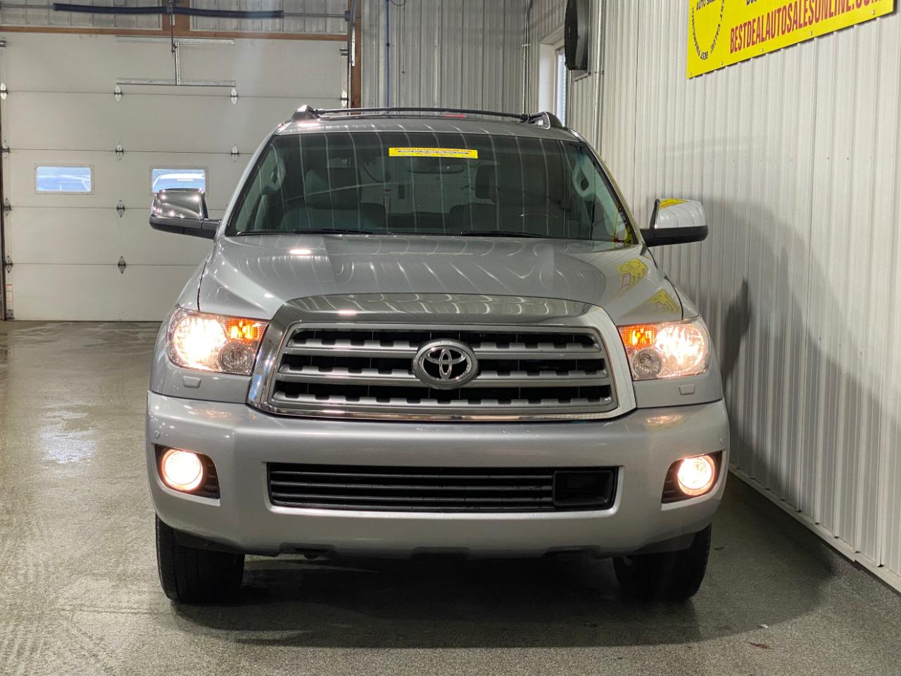 Toyota Sequoia Plantium 4WD FFV 2015