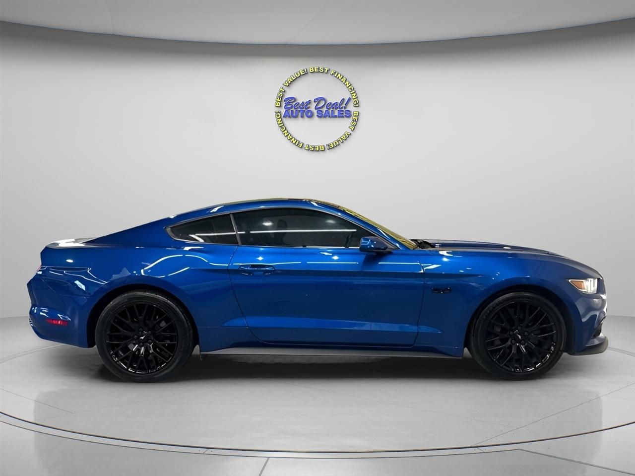 Ford Mustang GT Premium Coupe 2017