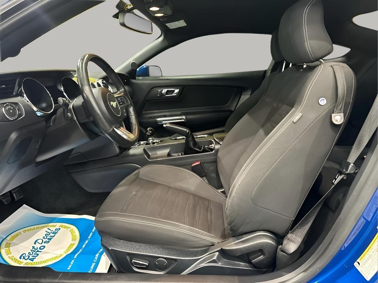 Ford Mustang GT Premium Coupe 2017