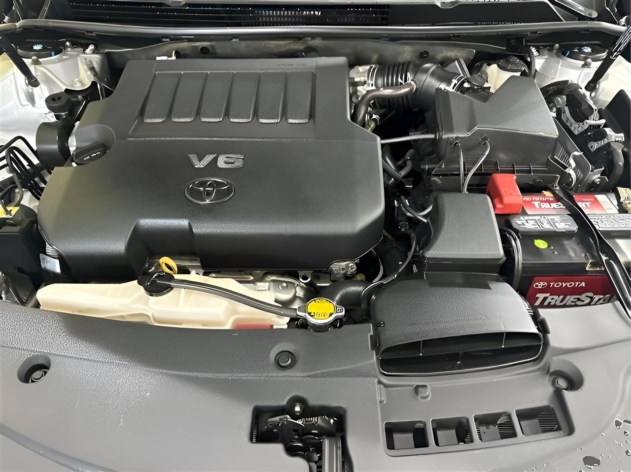 Toyota Avalon XLE Premium 2014