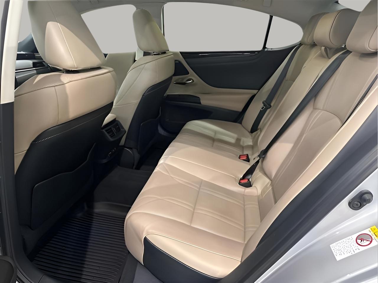 Lexus ES 350 Luxury 2019