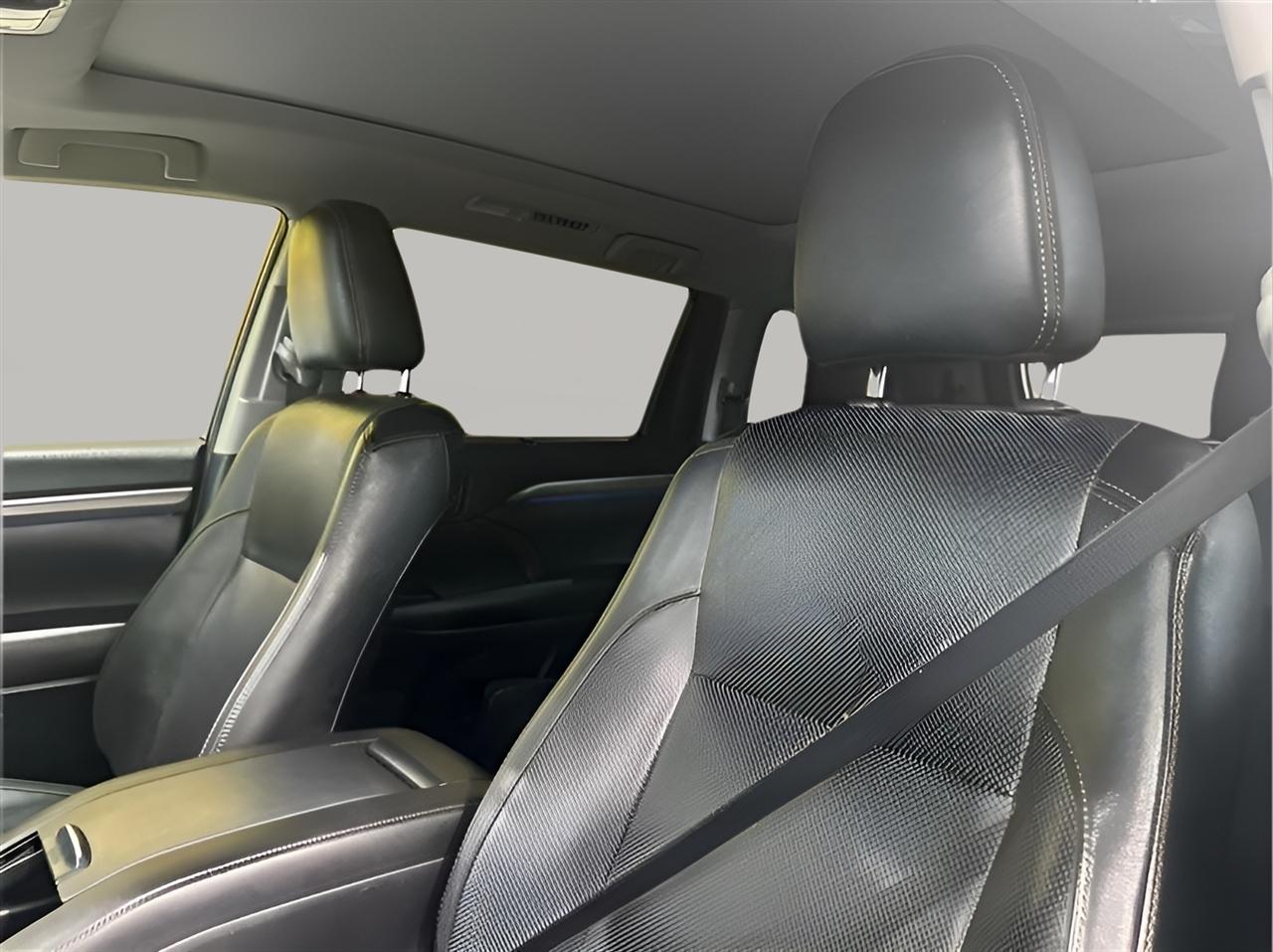 Toyota Highlander Limited AWD V6 2019